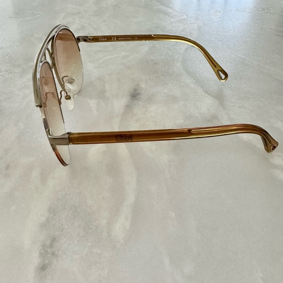 Chloé Romie Sunglasses in Gold/Gradient Honey. - Picture 3 of 4